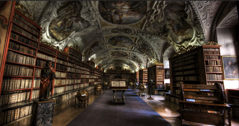Biblioteca do Monastério de Strahov (República Tcheca) – A biblioteca histórica conserva mais de 200 mil volumes entre os quais 3.000 manuscritos. A biblioteca de Strahov é composta por duas salas e uma grande galeria. O destaque é para a ornamentação do teto na sala teológica Rafael Ferreira/Flickr